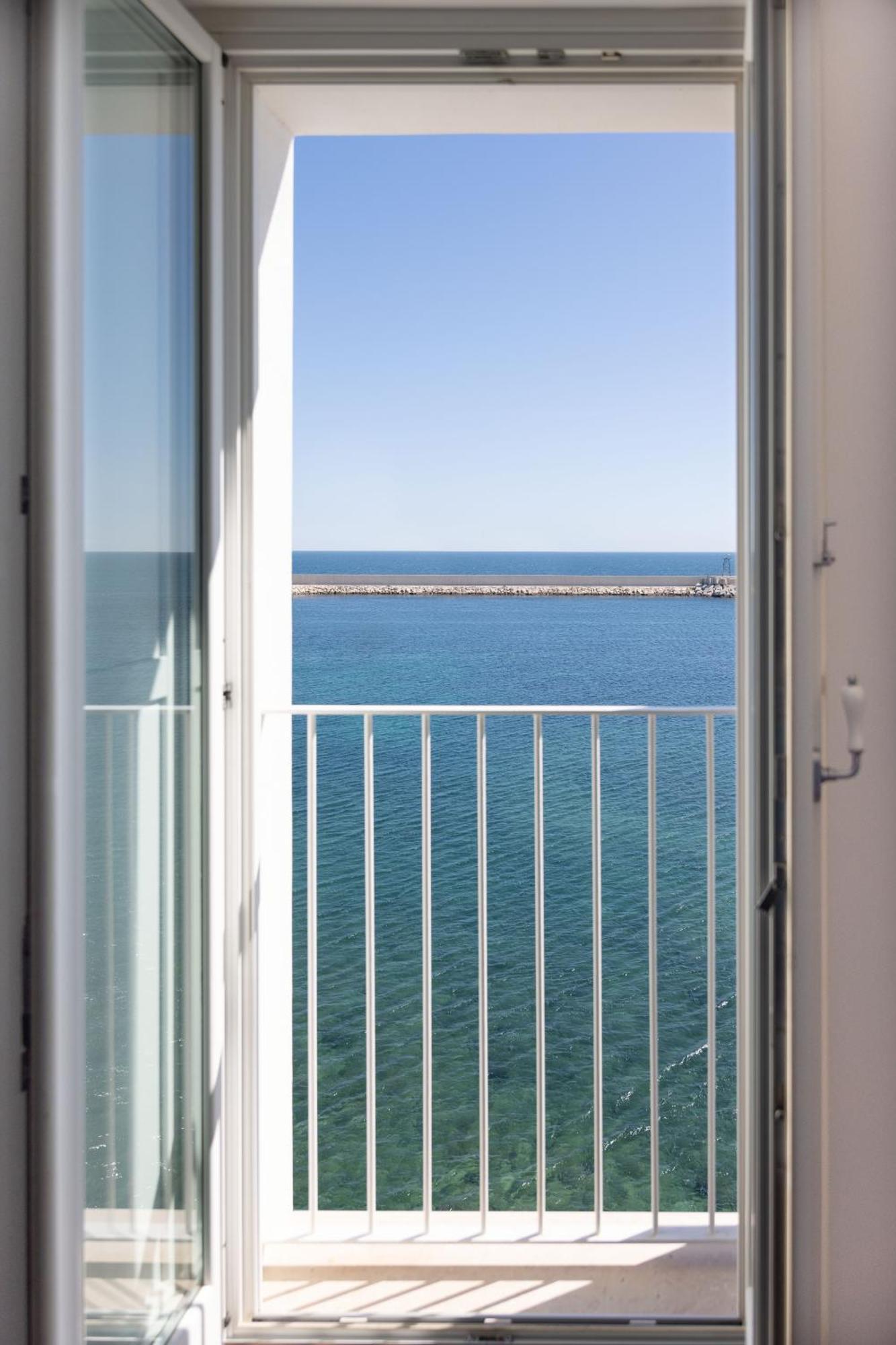 Santa Maria 24 Appartement Monopoli Kamer foto